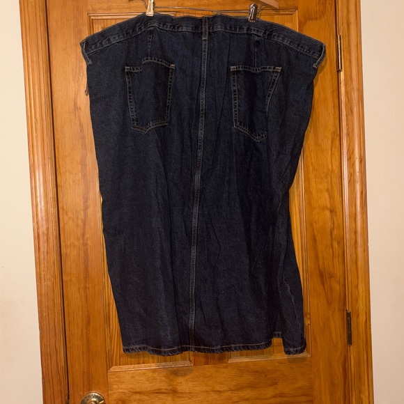 Old Navy Women's Medium Wash Skirt - Picture 2 of 3